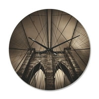Designart 'Monokróm Brooklyn híd NYC USA' Modern Wood Fall idő